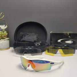 Picture of Oakley Sunglasses _SKUfw66124416fw